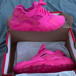 Pink Nike Huaraches